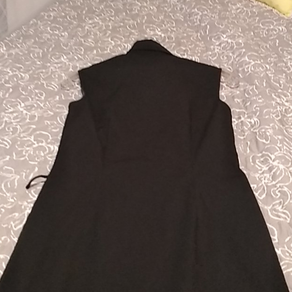 Dress - Picture 4 of 9